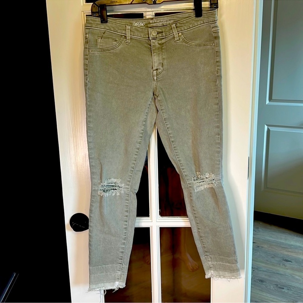 MOSSIMO Mid Rise Super Stretch Busted Knee Jeggings 27 Boho Goblincore